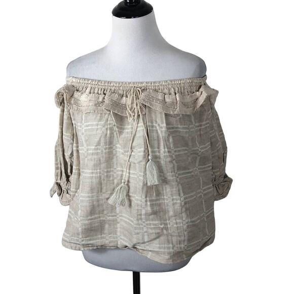 Steve May Willow Top Off Shoulder - Picture 2 of 5